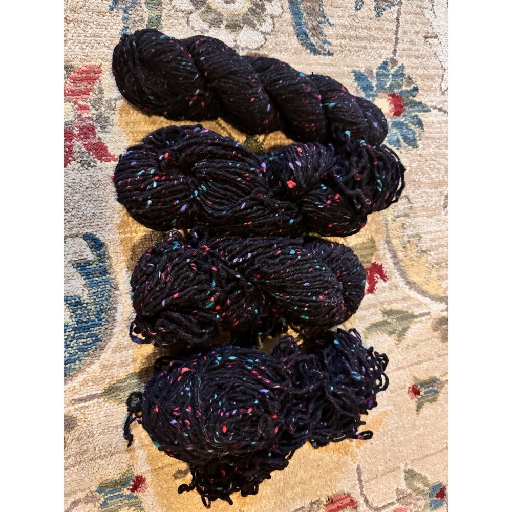 Base Leah DK (85 SW Merino/15 Coloured tweed Lot